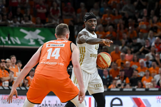 再度成为夺 再度成为夺