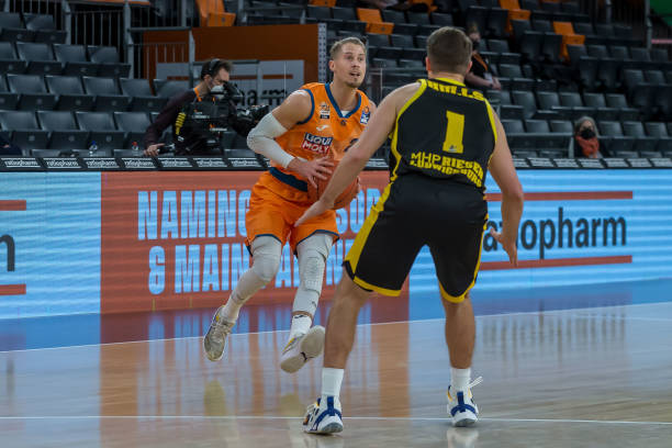 和俱乐部球 和俱乐部球