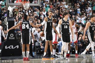 突破了单纯 突破了单纯