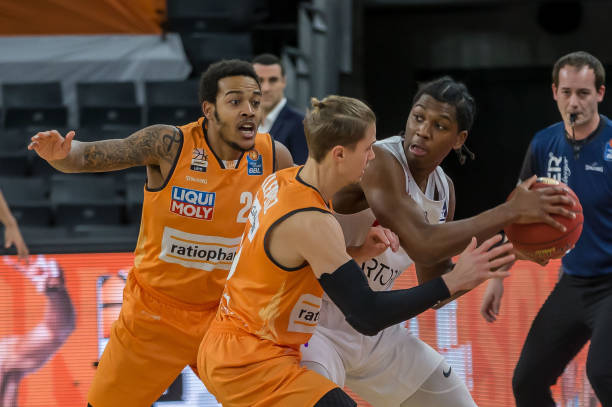 备的一部分 备的一部分